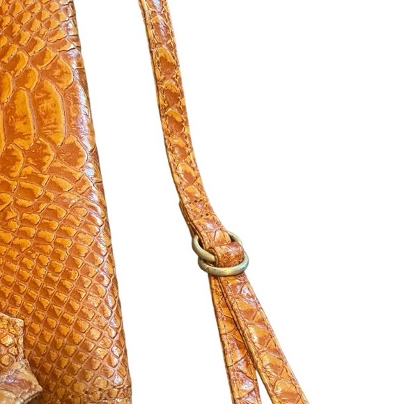 Hobo International Leather Crossbody Bag - Picture 4 of 9